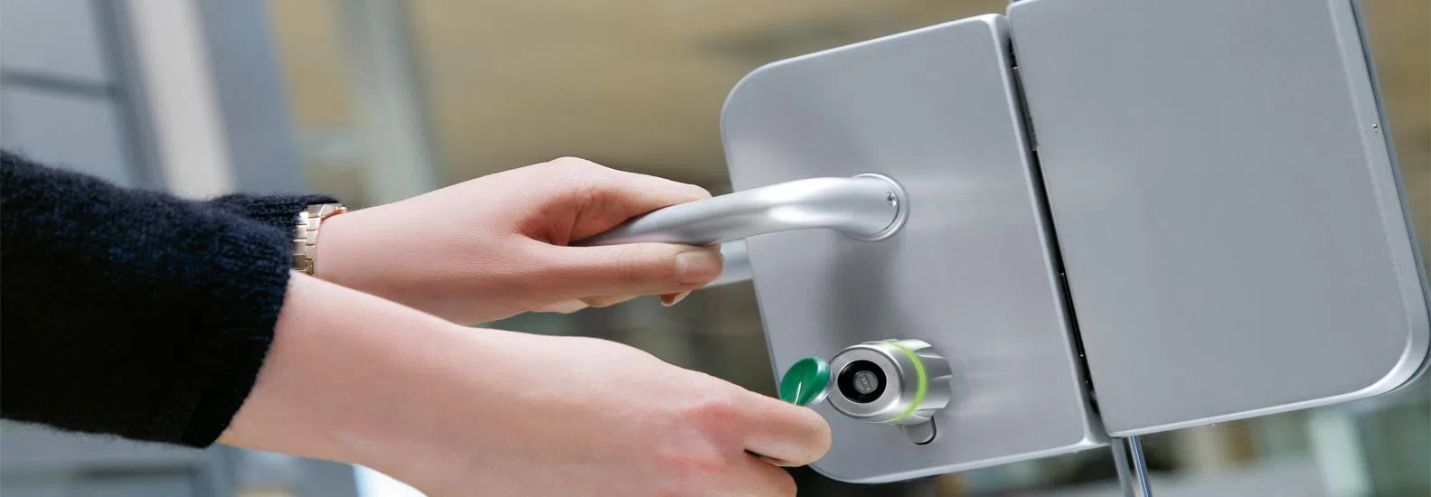 Master Locksmith Store San Bernardino, CA 909-265-9065 - push-bars