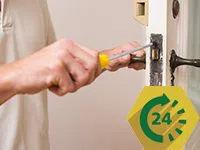 Master Locksmith Store San Bernardino, CA 909-265-9065 - service-side-emergency